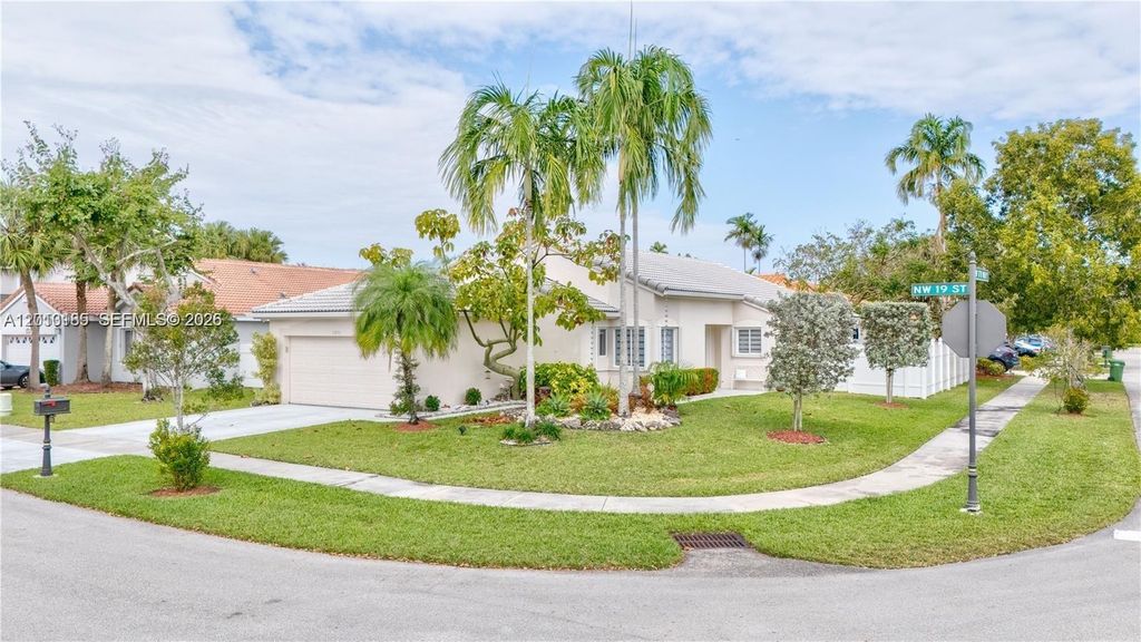 17851 NW 19th St 17851, Pembroke Pines, FL 33029