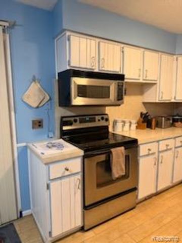 4780 S Tuxedo Drive, Warren, MI 48092