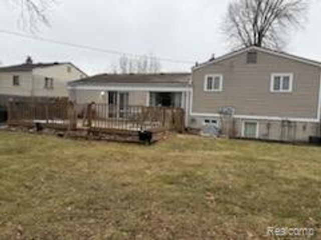 4780 S Tuxedo Drive, Warren, MI 48092