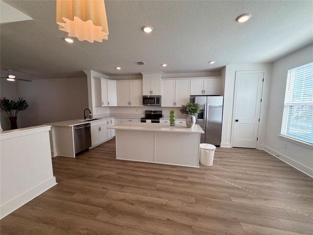 15262 GROVESIDE ROAD, Winter Garden, FL 34787