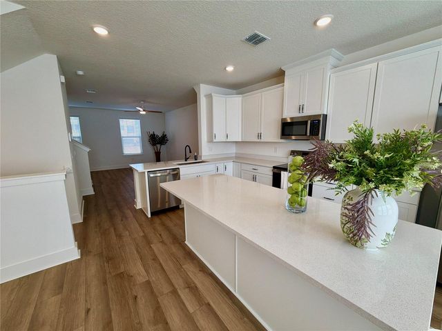 15262 GROVESIDE ROAD, Winter Garden, FL 34787