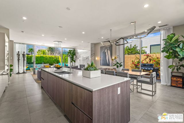 623 Bliss Way, Palm Springs, CA 92262