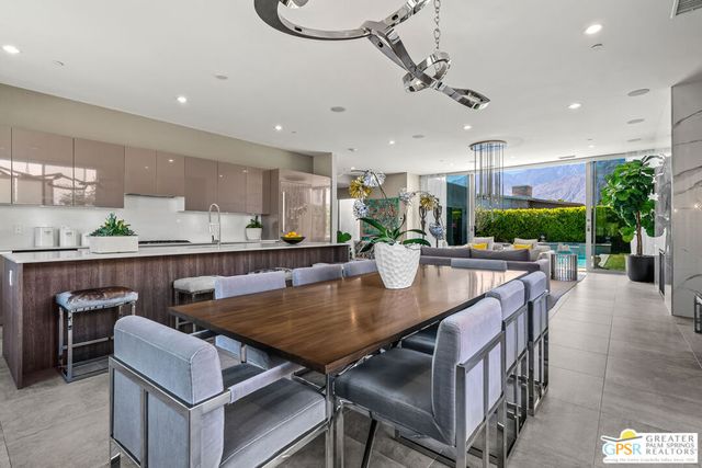 623 Bliss Way, Palm Springs, CA 92262