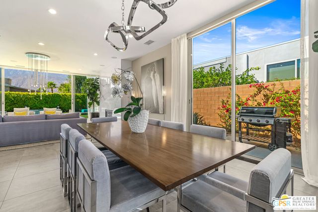 623 Bliss Way, Palm Springs, CA 92262