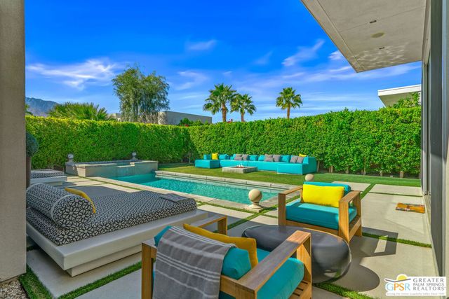 623 Bliss Way, Palm Springs, CA 92262