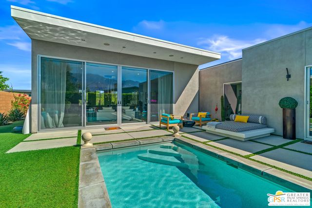 623 Bliss Way, Palm Springs, CA 92262