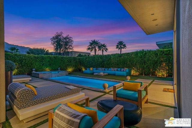 623 Bliss Way, Palm Springs, CA 92262