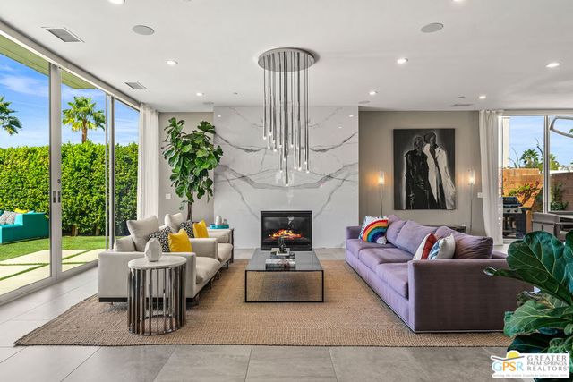 623 Bliss Way, Palm Springs, CA 92262