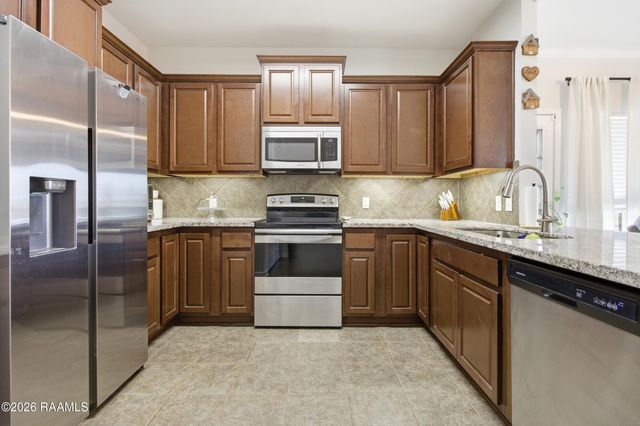 200 Picasso Drive, Rayne, LA 70578