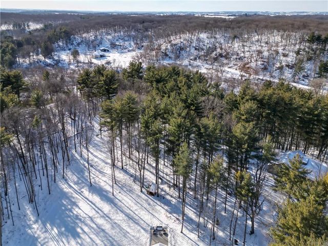 E10034 331st Avenue, Eau Claire, WI 54703