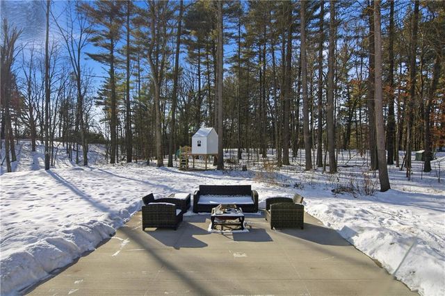 E10034 331st Avenue, Eau Claire, WI 54703