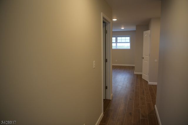 28 Davis St, Harrison Town, NJ 07029