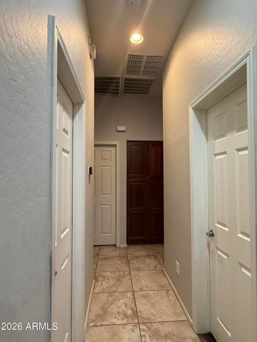 10709 E KNOWLES Avenue, Mesa, AZ 85209