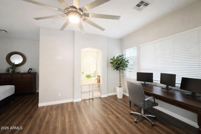 10709 E KNOWLES Avenue, Mesa, AZ 85209