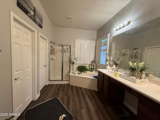 10709 E KNOWLES Avenue, Mesa, AZ 85209