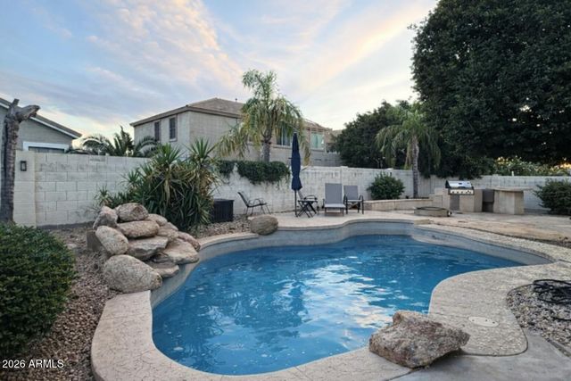 10709 E KNOWLES Avenue, Mesa, AZ 85209