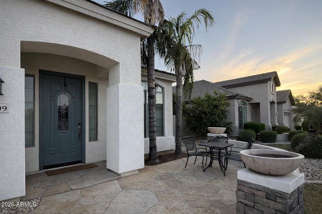 10709 E KNOWLES Avenue, Mesa, AZ 85209