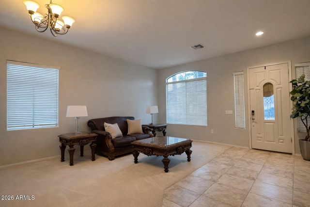 10709 E KNOWLES Avenue, Mesa, AZ 85209