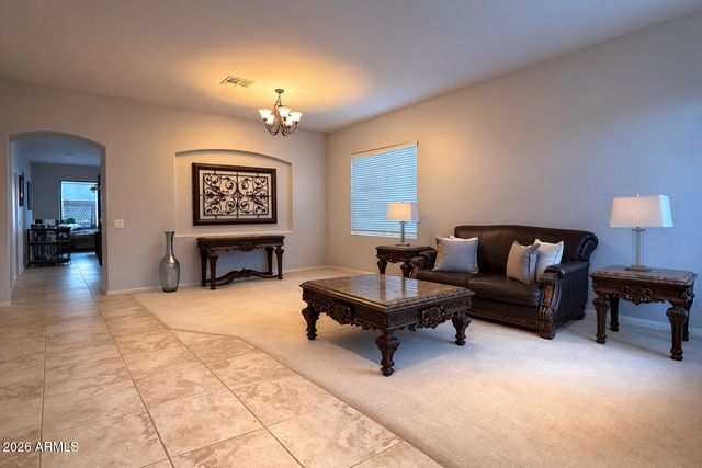 10709 E KNOWLES Avenue, Mesa, AZ 85209