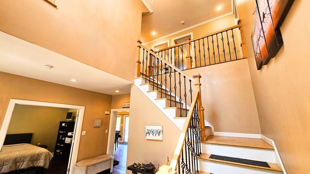 320 Old Bow Road, Weathersfield, VT 05156