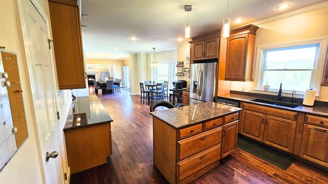 320 Old Bow Road, Weathersfield, VT 05156
