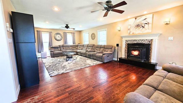320 Old Bow Road, Weathersfield, VT 05156