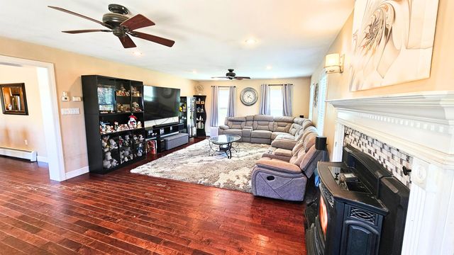 320 Old Bow Road, Weathersfield, VT 05156