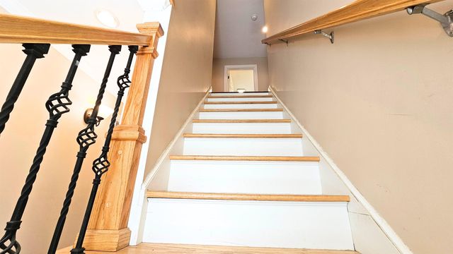 320 Old Bow Road, Weathersfield, VT 05156