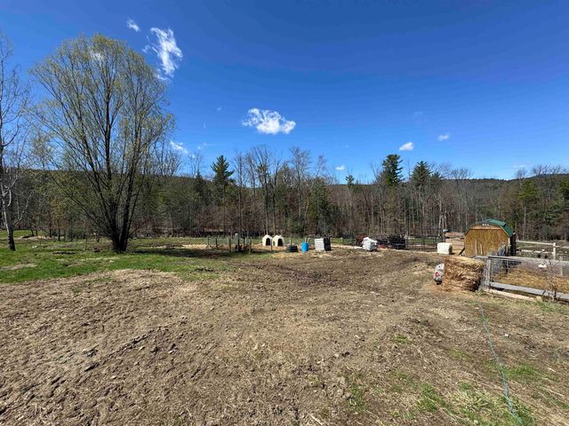 320 Old Bow Road, Weathersfield, VT 05156