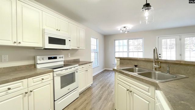 836 White Fawn Drive, Hopkins, SC 29061