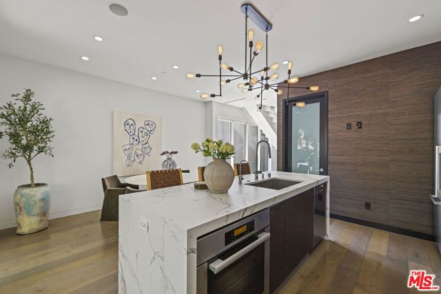 2756 Westshire Drive, Los Angeles, CA 90068