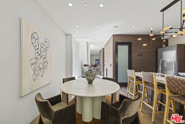 2756 Westshire Drive, Los Angeles, CA 90068