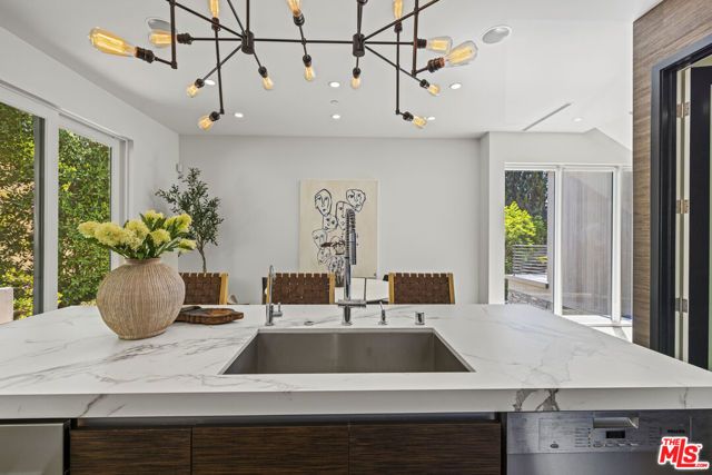 2756 Westshire Drive, Los Angeles, CA 90068