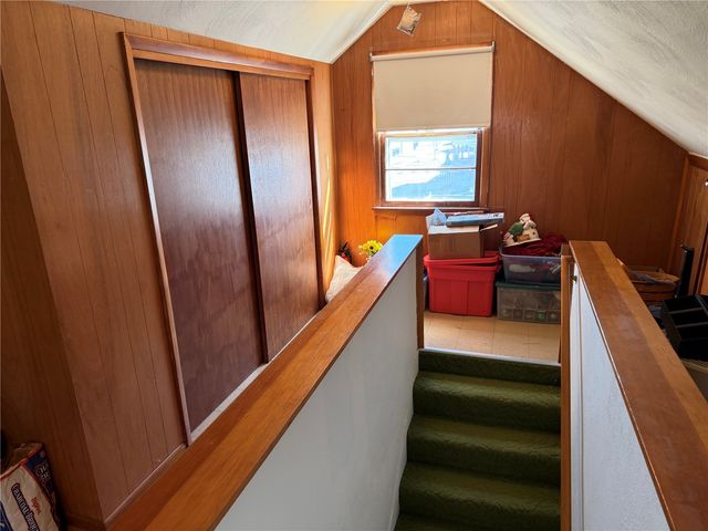 393 9th Ave, Marion, IA 52302