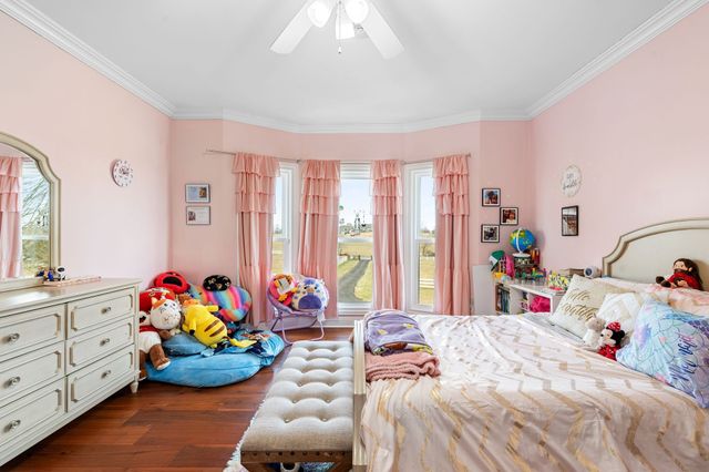 1600 Oakdale Rd, Westmoreland, TN 37186