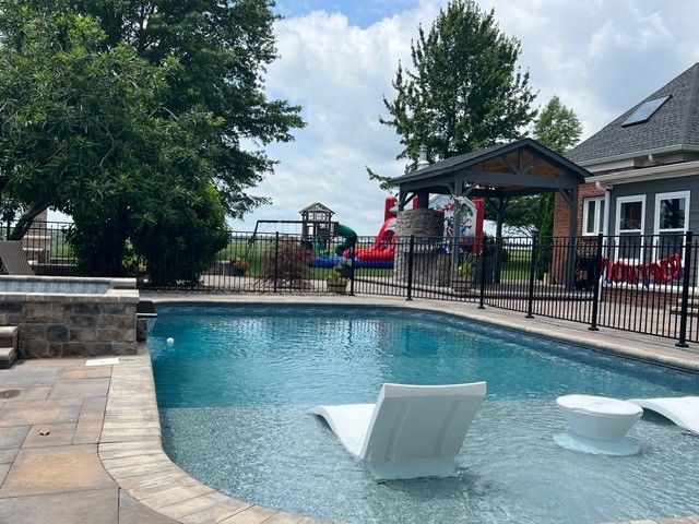 1600 Oakdale Rd, Westmoreland, TN 37186