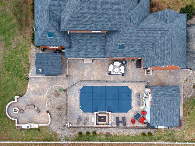 1600 Oakdale Rd, Westmoreland, TN 37186