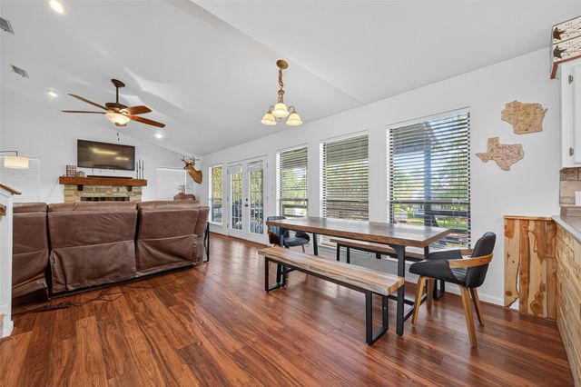 617 Gov Wood Drive, Point Blank, TX 77364