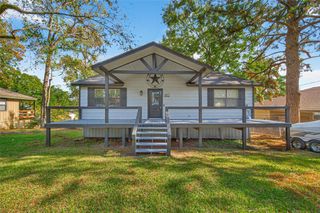 617 Gov Wood Drive, Point Blank, TX 77364