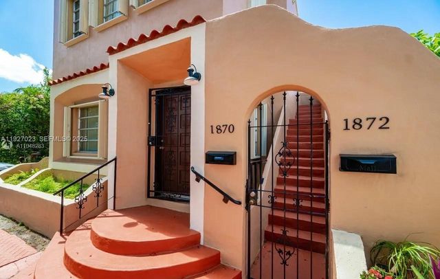 1872 SW 9th Street, Miami, FL 33135
