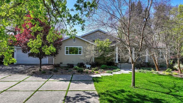 5216 Marione Dr, Carmichael, CA 95608