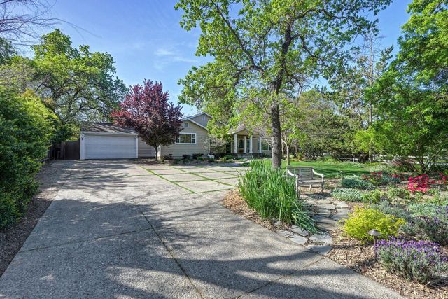 5216 Marione Dr, Carmichael, CA 95608