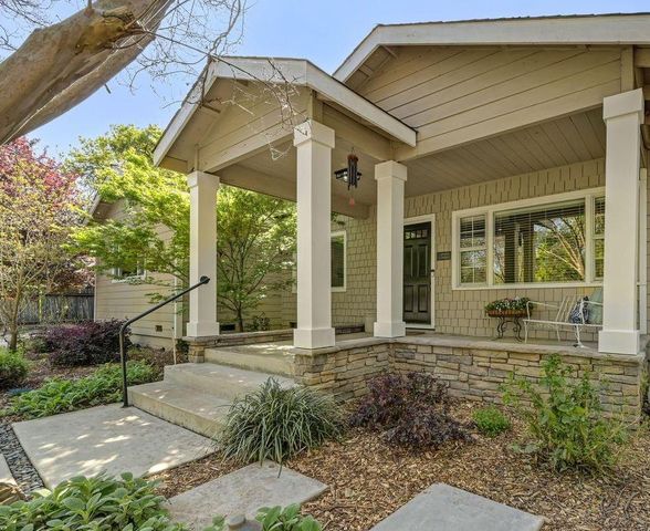 5216 Marione Dr, Carmichael, CA 95608