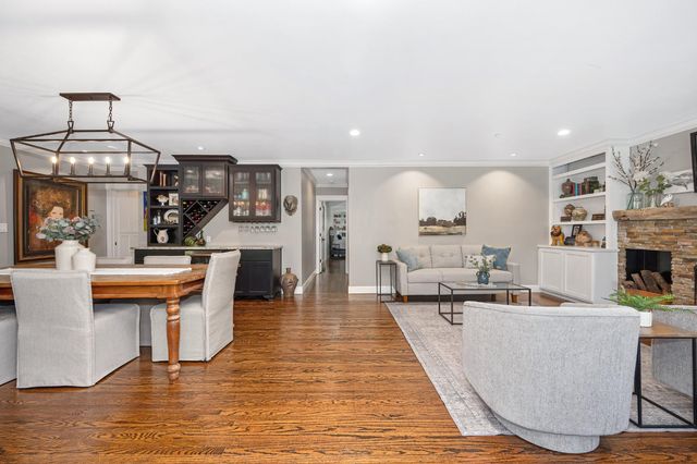 5216 Marione Dr, Carmichael, CA 95608