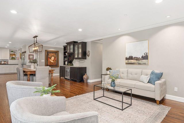 5216 Marione Dr, Carmichael, CA 95608