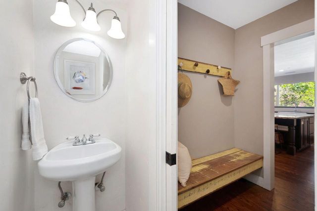 5216 Marione Dr, Carmichael, CA 95608