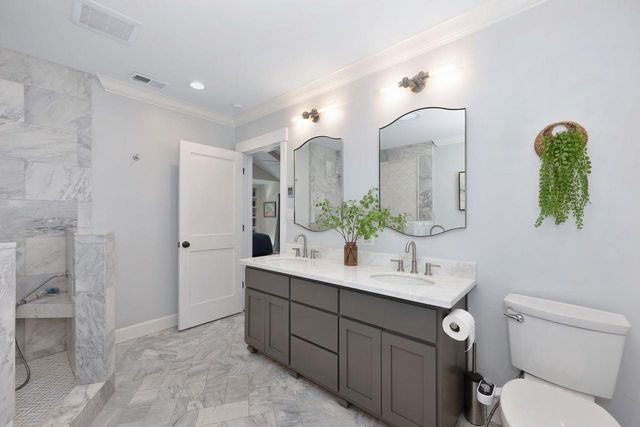 5216 Marione Dr, Carmichael, CA 95608