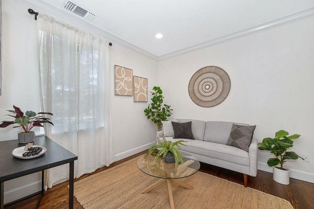 5216 Marione Dr, Carmichael, CA 95608