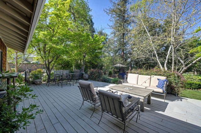 5216 Marione Dr, Carmichael, CA 95608