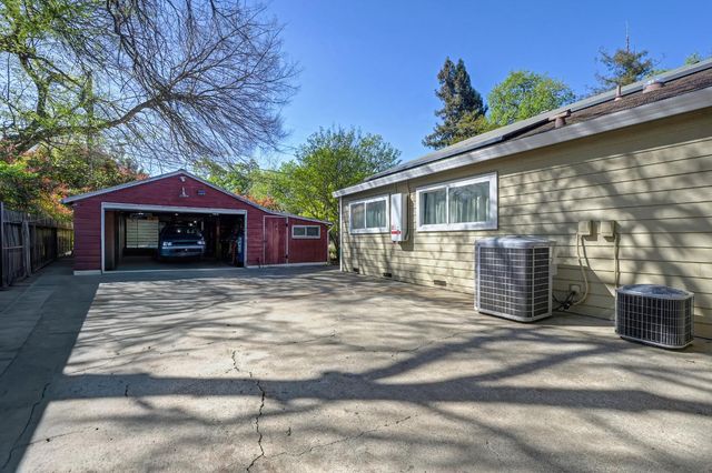 5216 Marione Dr, Carmichael, CA 95608